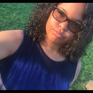 Meet your Posher, Danielle